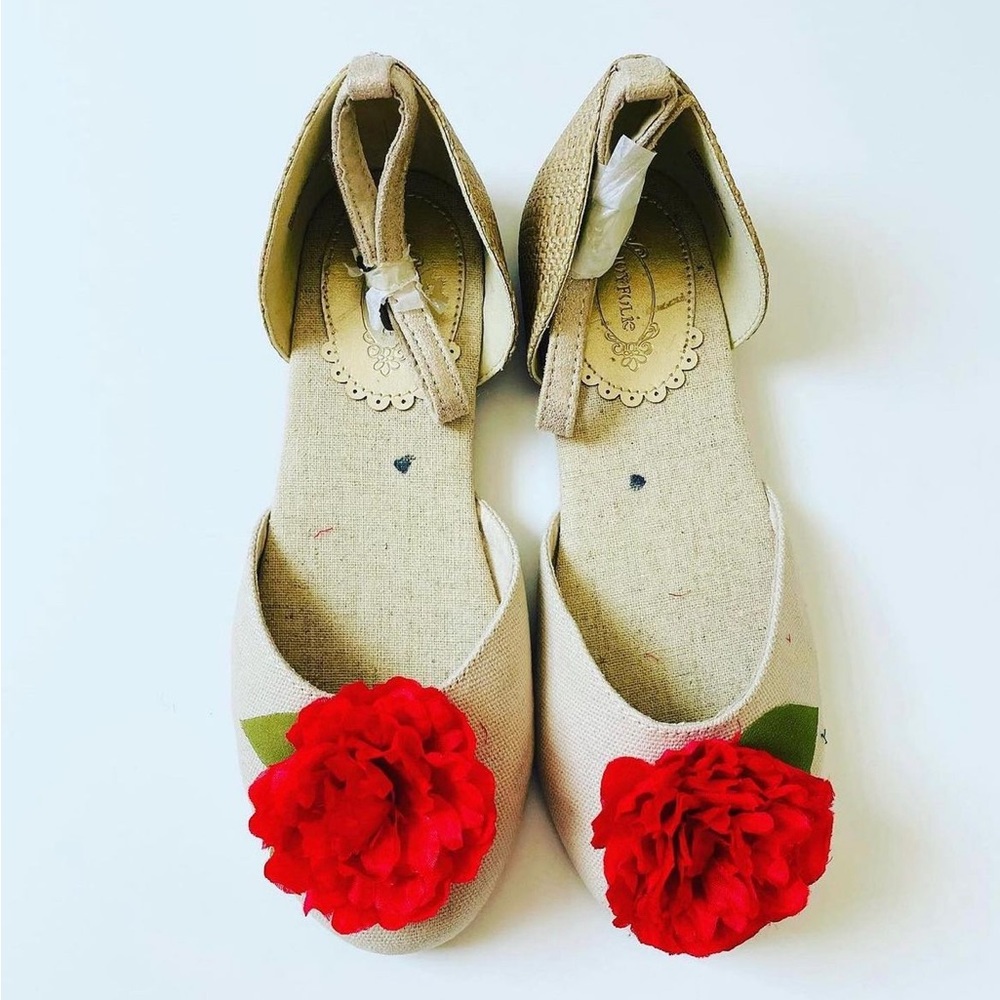NWOT joyfolie shoes